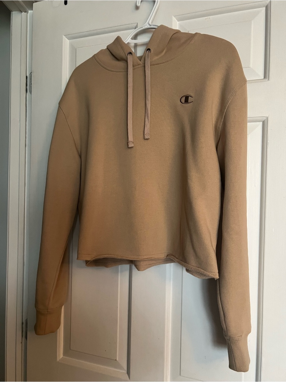 Champion Women's Cropped Hoodie in Beige